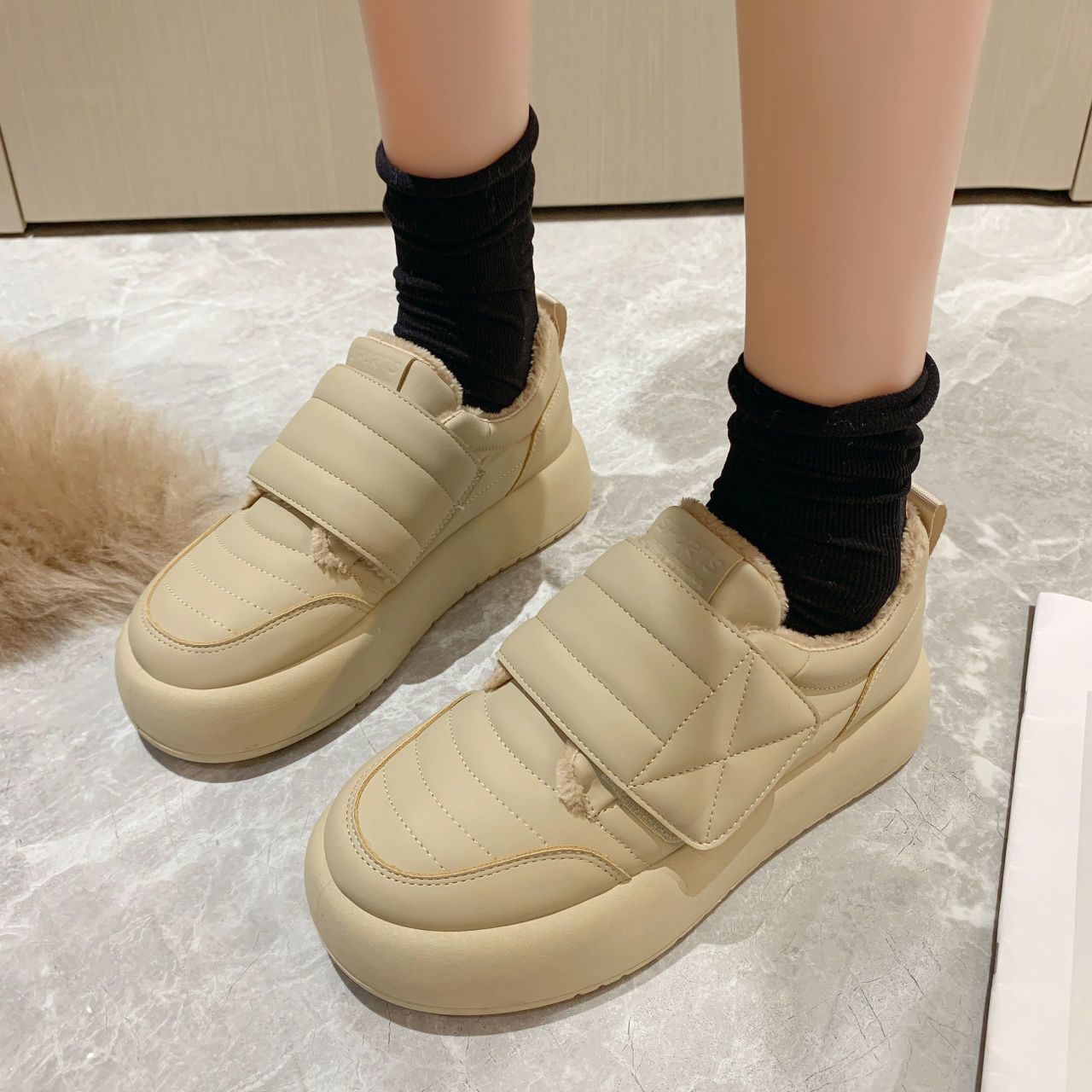 Women'S Fashion Velcro Sneakers - Miękkie Białe Sneakersy w Stylu Tokijskim